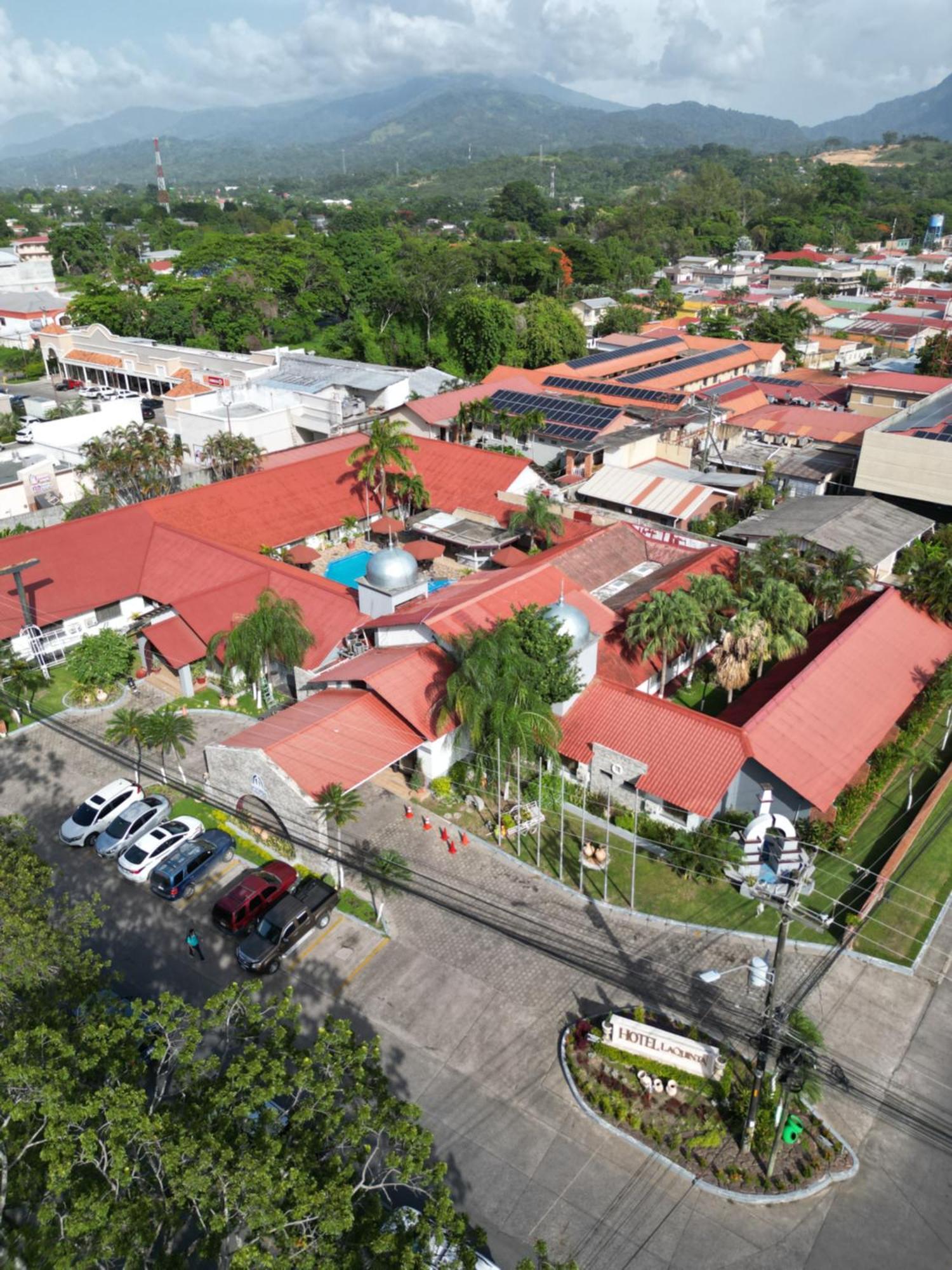 Hotel La Quinta La Ceiba Ngoại thất bức ảnh