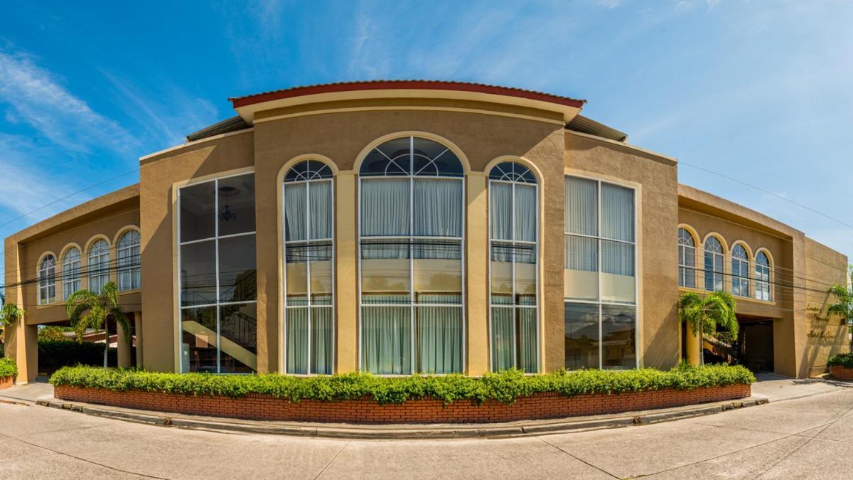 Hotel La Quinta La Ceiba Ngoại thất bức ảnh