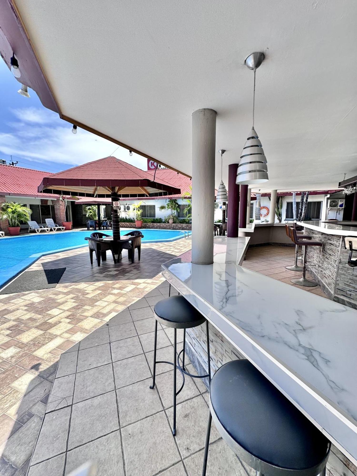 Hotel La Quinta La Ceiba Ngoại thất bức ảnh
