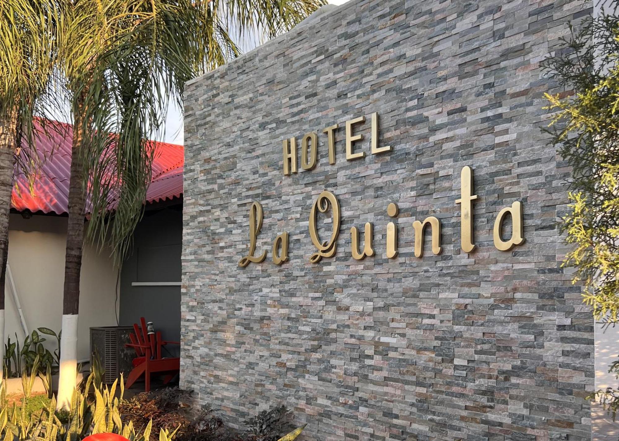 Hotel La Quinta La Ceiba Ngoại thất bức ảnh