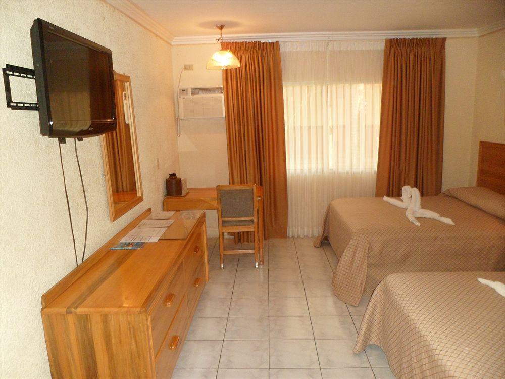 Hotel La Quinta La Ceiba Ngoại thất bức ảnh